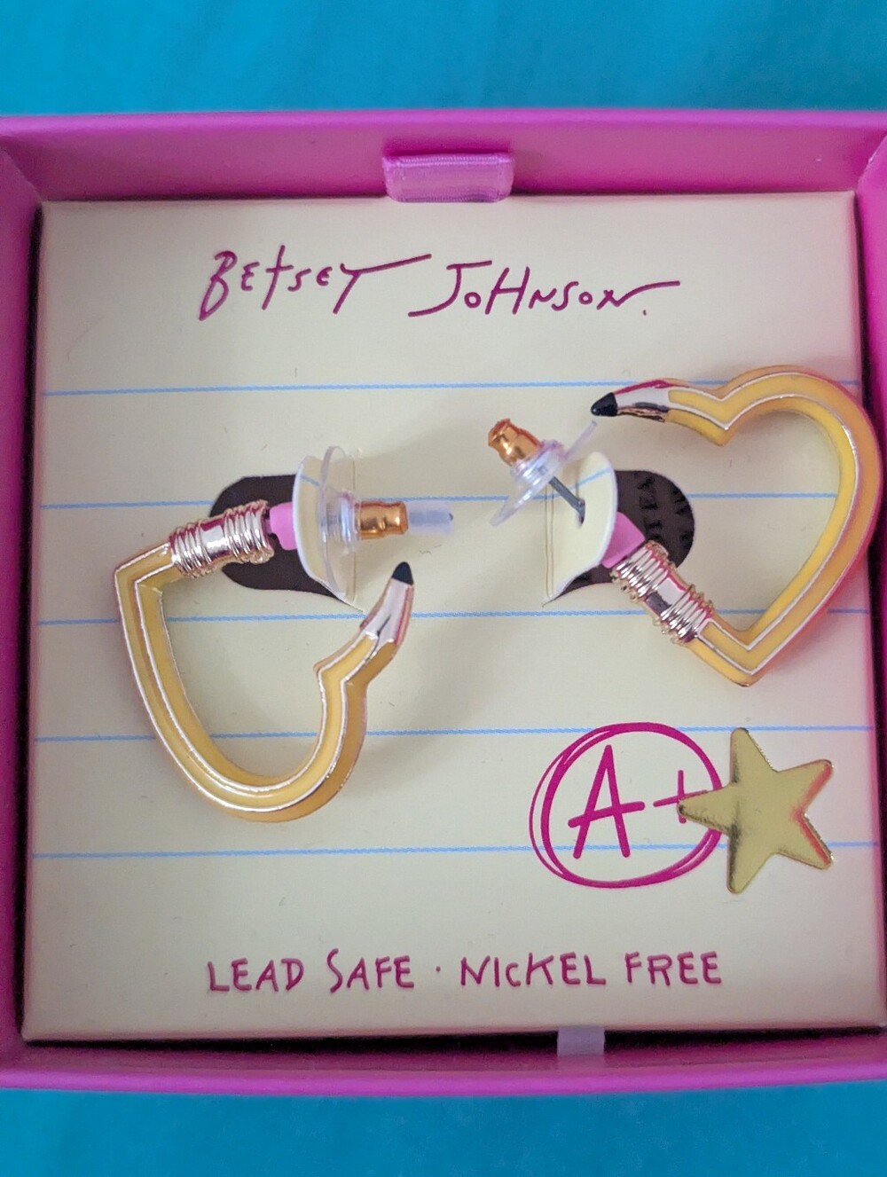 NWT Betsy Johnson Best in Class Heart Shaped Pencil Earrings ✏️💛✏️✏️